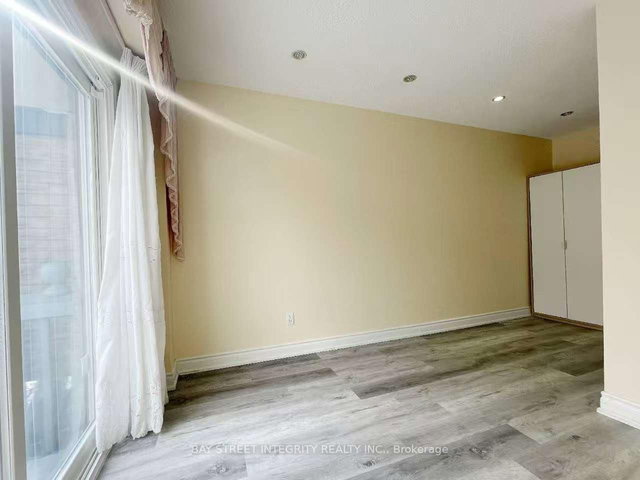 7 Fundy Bay Boulevard