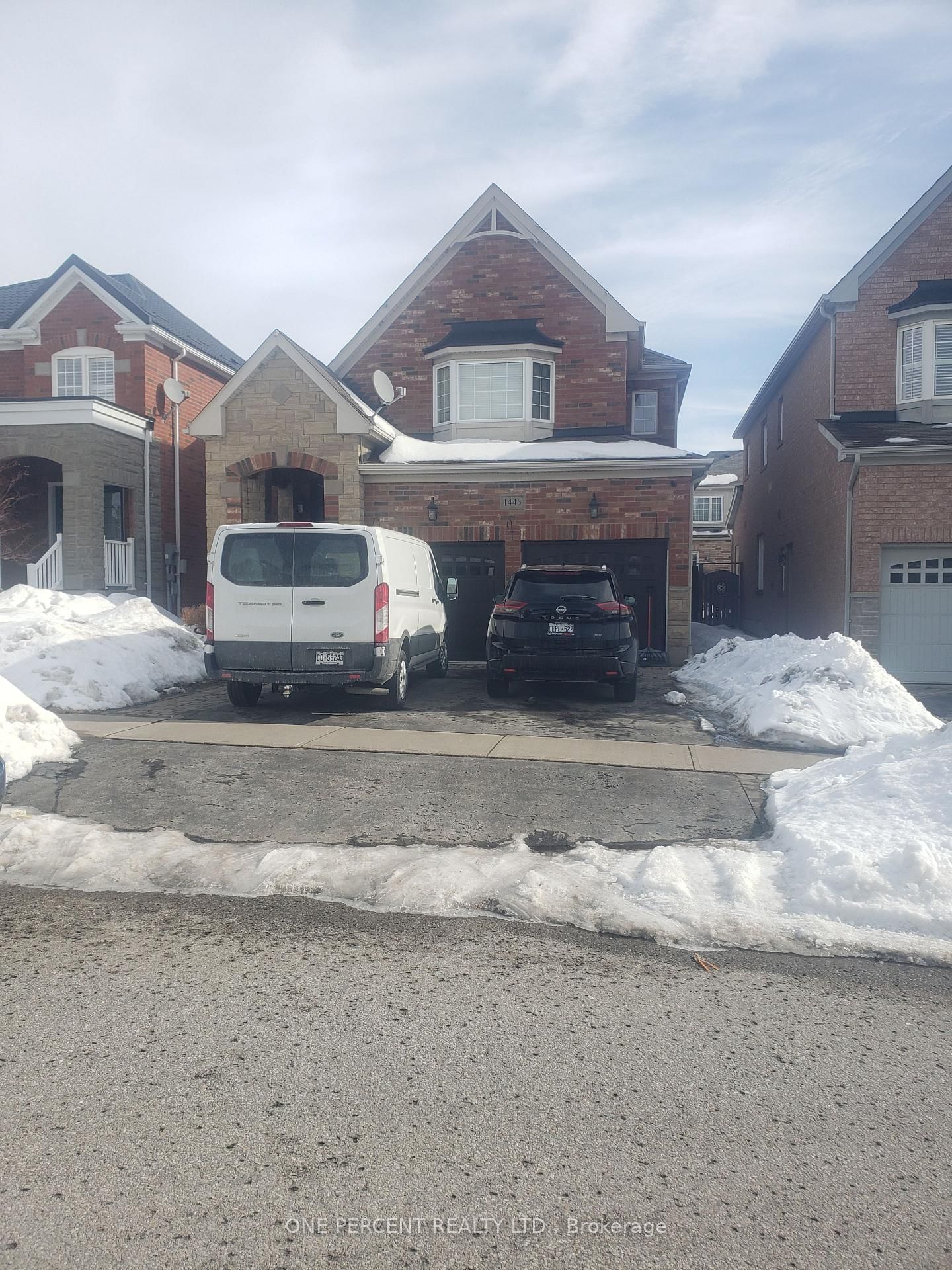 1445 Cordick Street - Photo 2