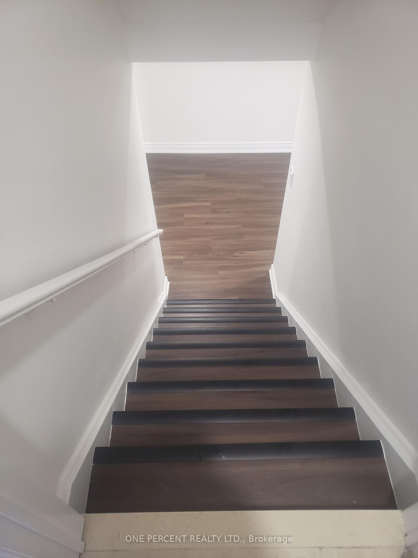 1445 Cordick Street - Photo 5