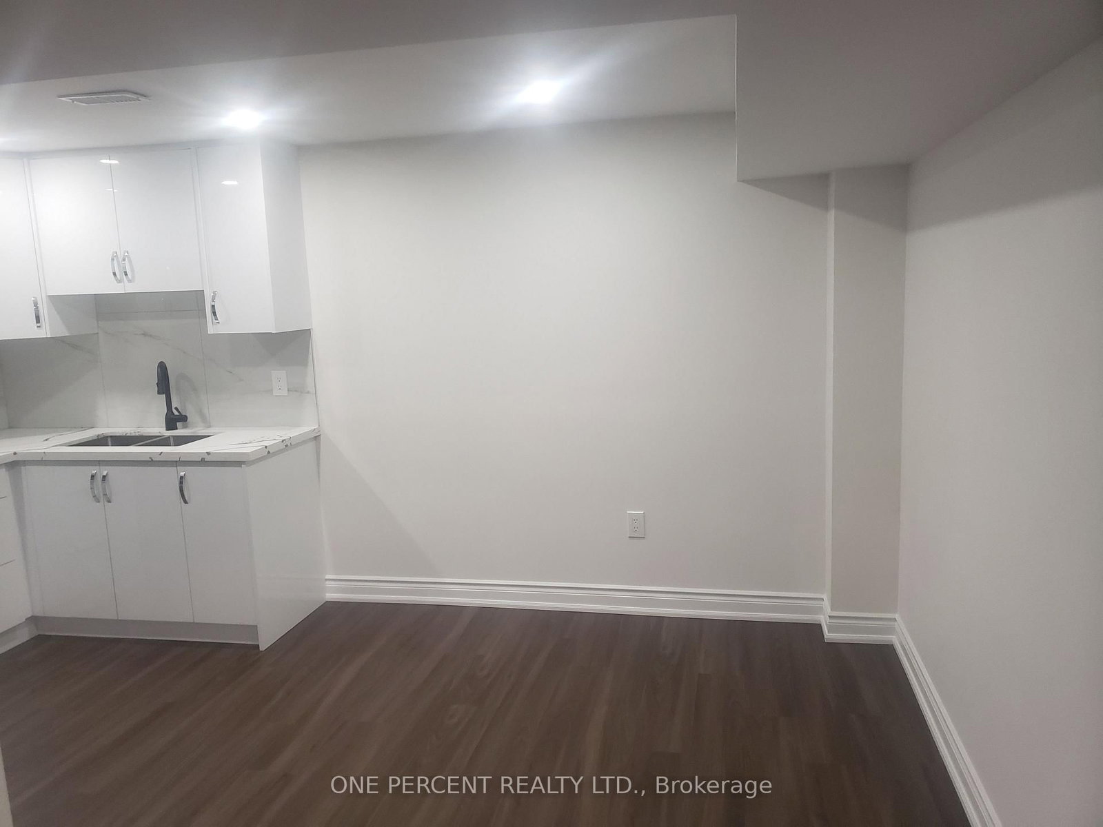 1445 Cordick Street - Photo 6