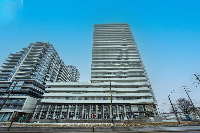 307 - 1010 Sandy Beach Rd, Pickering, L1W 0C7 | Image 2