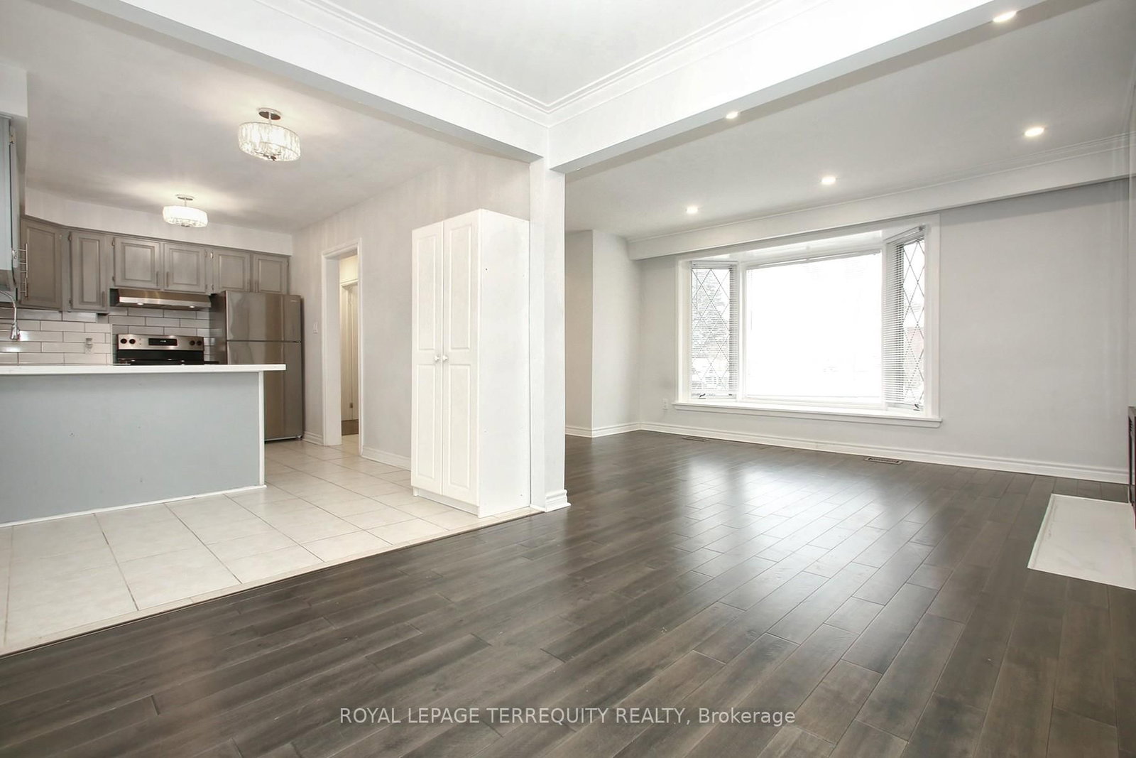 Detached House for lease at 1 Barnes Crescent, Toronto, Ontario, M1G 1Z8 - Woburn - MLS: E12830924