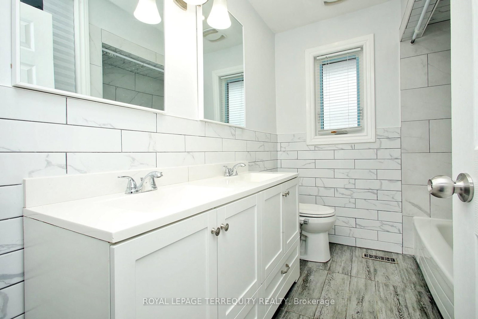 Detached House for lease at 1 Barnes Crescent, Toronto, Ontario, M1G 1Z8 - Woburn - MLS: E12830924