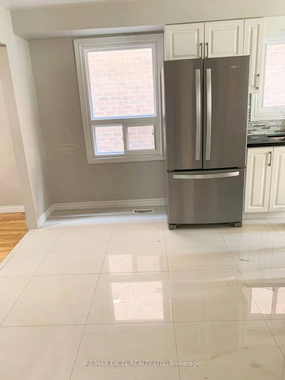 31 Enchanted Hills Crescent, Toronto, Ontario image-0-2