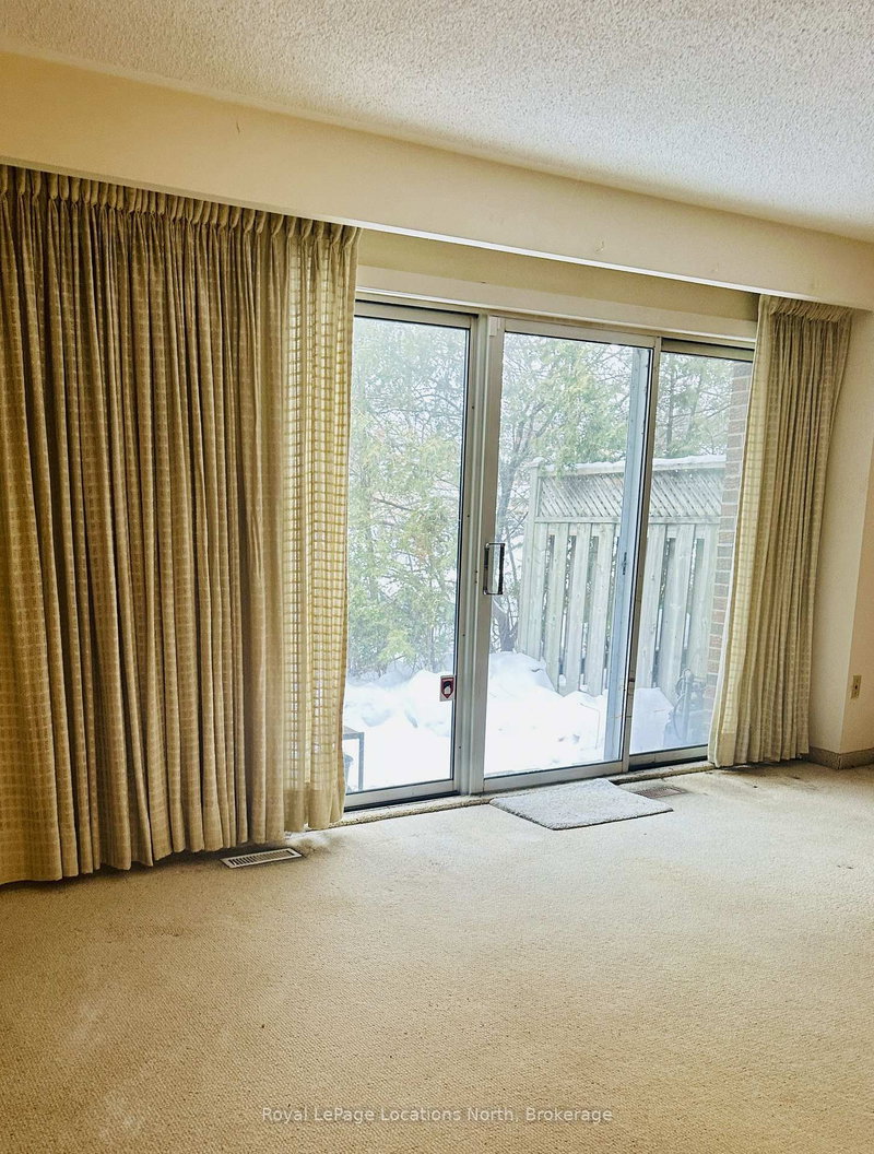 4 - 431 Military Trail Tr, Toronto, M1E 4E8 | Image 3