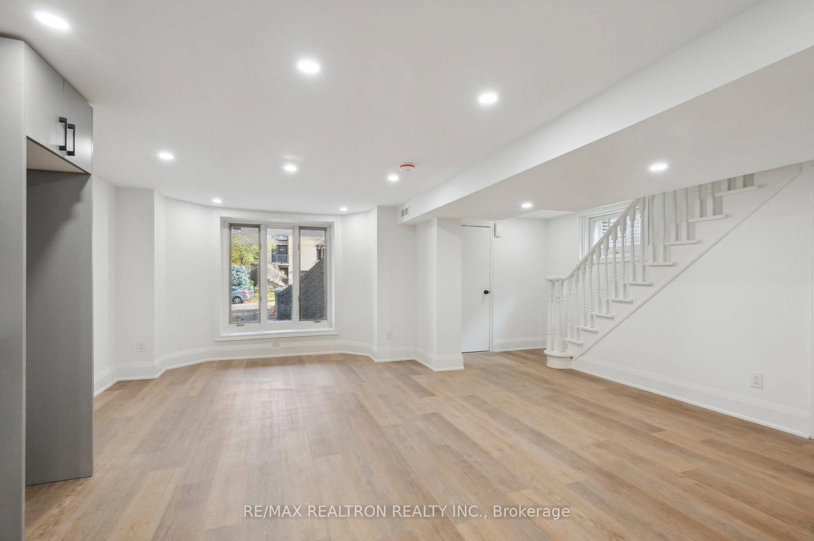 Detached House for lease at Lower-6 Woodvale Crescent, Toronto, Ontario, M4C 5N5 - East York - MLS: E12832086