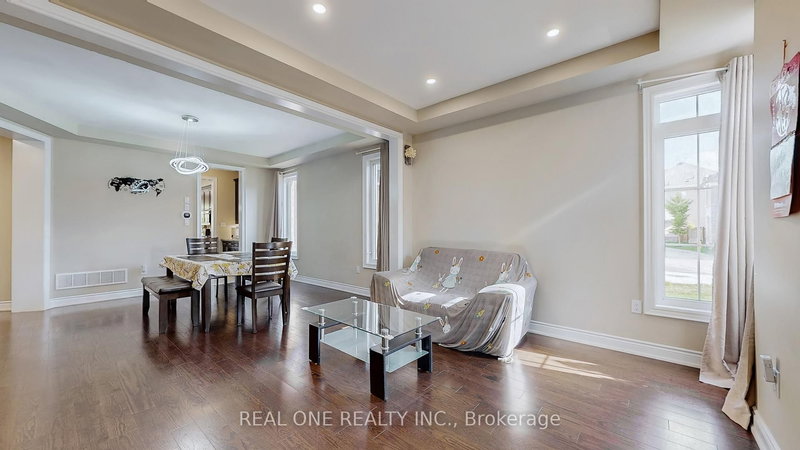 6 - 1815 Fairport Rd, Pickering, L1V 1T2 | Image 3