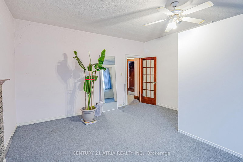 1564 Danforth Ave, Toronto, M4J 1N4 | Image 3