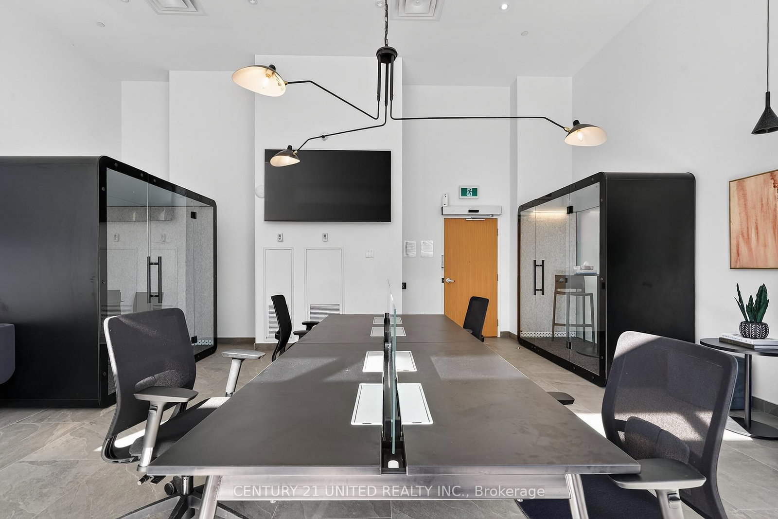 80 Bond Street E, Unit 1807 - Photo 17