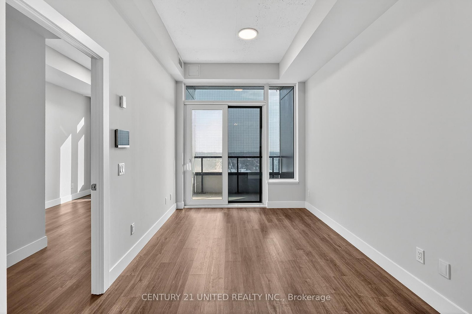 80 Bond Street E, Unit 1807 - Photo 2