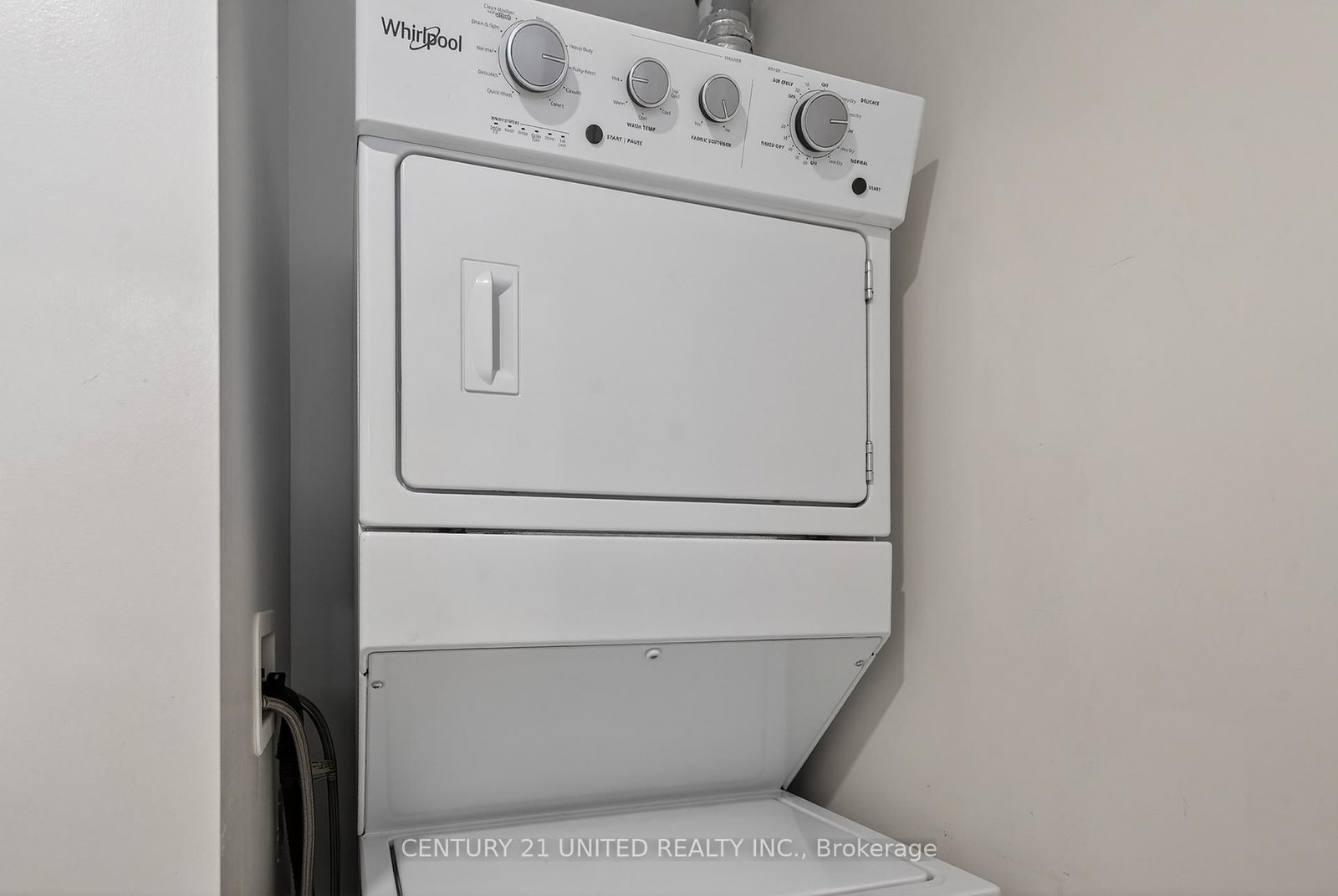 80 Bond Street E, Unit 602 - Photo 7