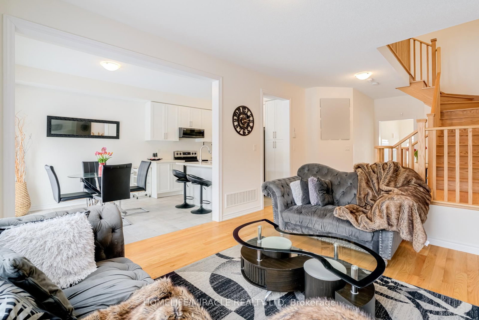 283 Fleetwood Dr, Oshawa, view 12