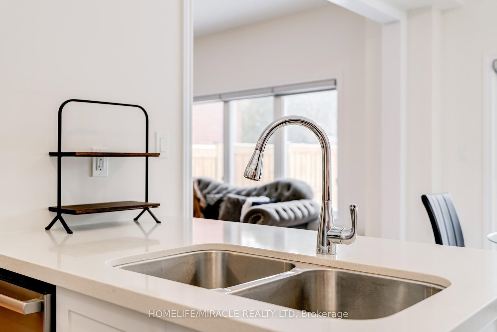 283 Fleetwood Dr, Oshawa, view 16
