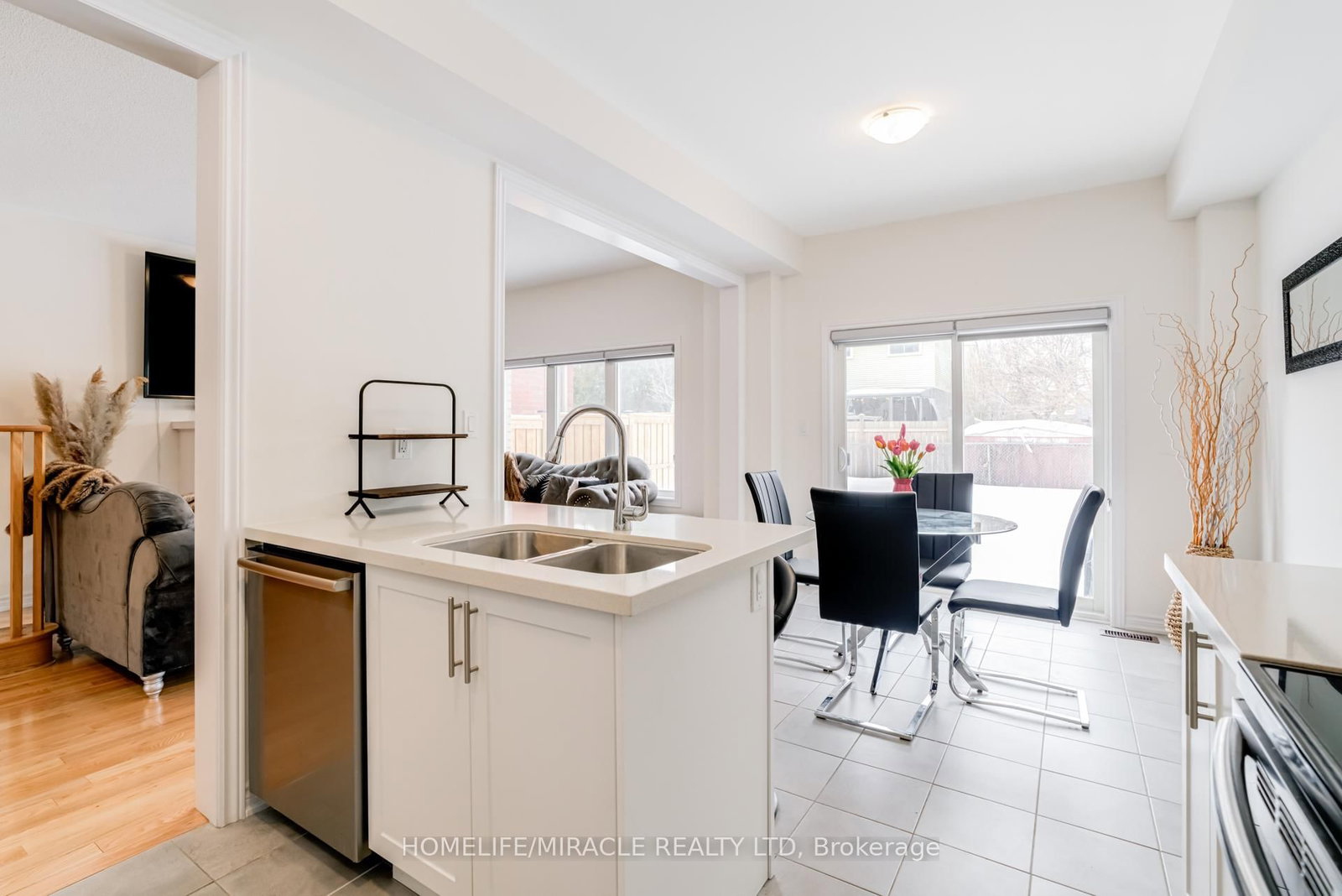 283 Fleetwood Dr, Oshawa, view 17