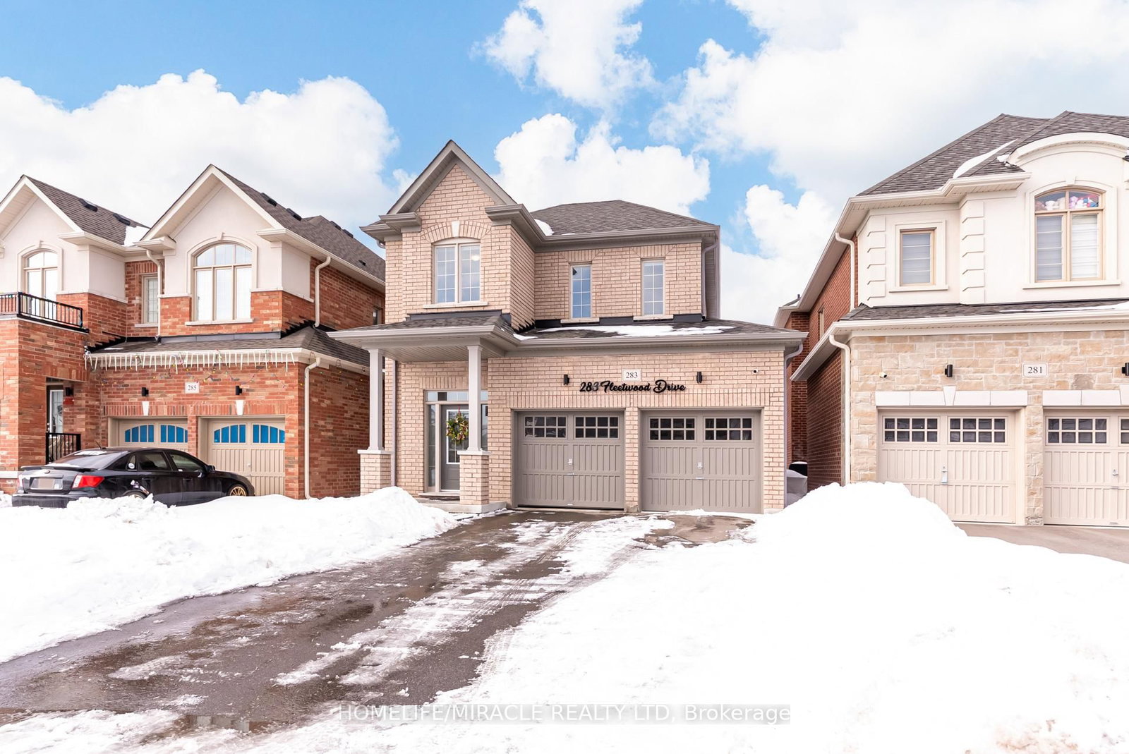 283 Fleetwood Dr, Oshawa, view 2
