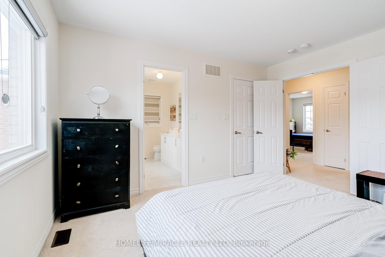 283 Fleetwood Dr, Oshawa, view 25