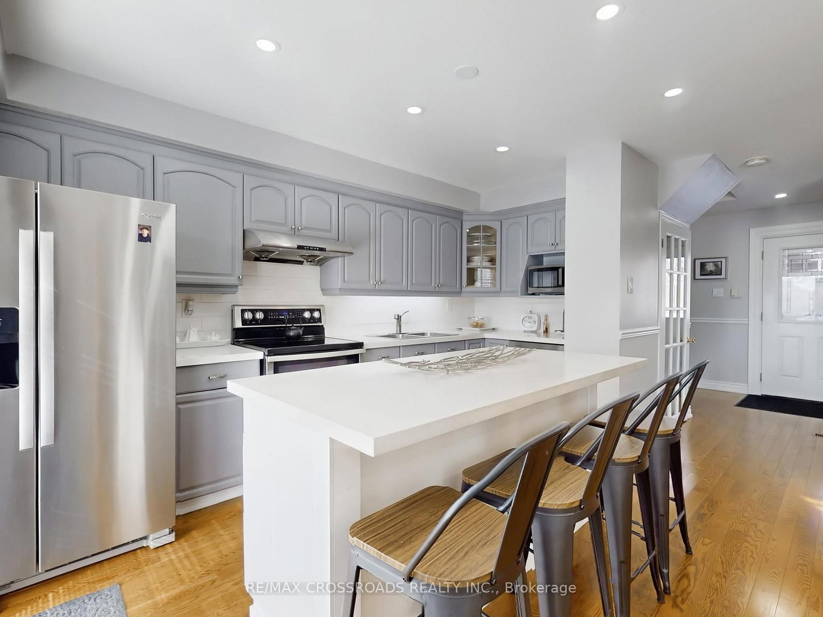 Detached House for sale at 64 Sable Crescent, Whitby, Ontario, L1R 1Y6 - Rolling Acres - MLS: E12833942