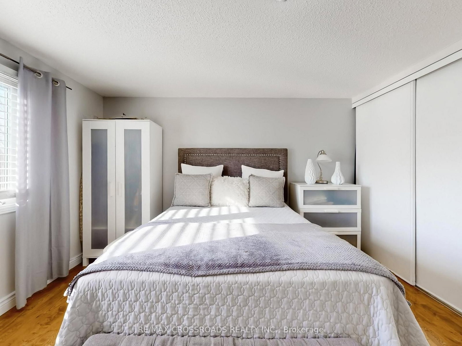 Detached House for sale at 64 Sable Crescent, Whitby, Ontario, L1R 1Y6 - Rolling Acres - MLS: E12833942