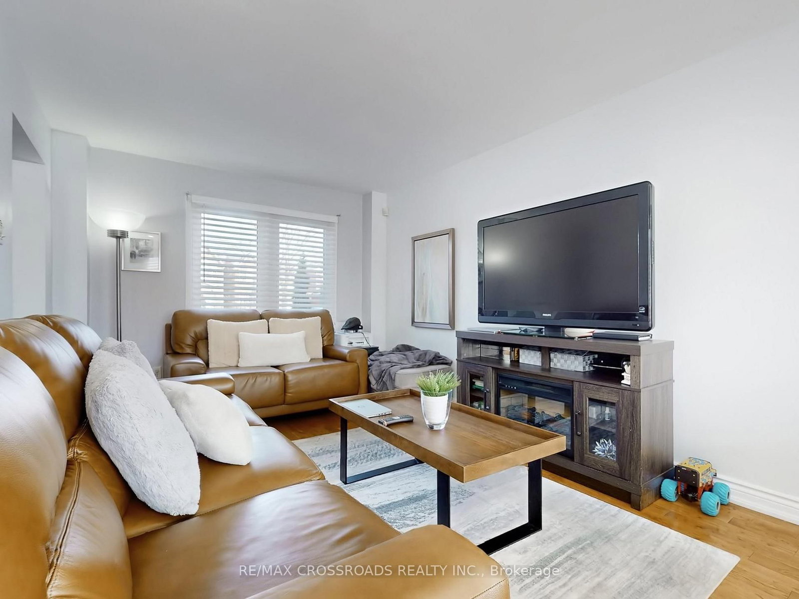 Detached House for sale at 64 Sable Crescent, Whitby, Ontario, L1R 1Y6 - Rolling Acres - MLS: E12833942