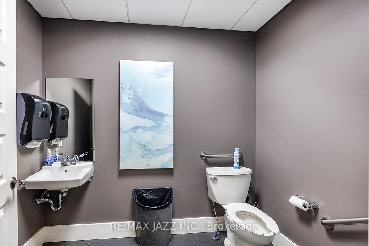 193 King Street E - Photo 12