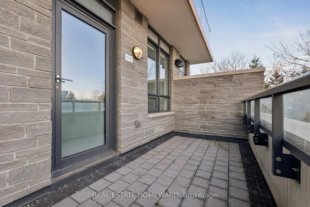 21 - 1245 Bayly Street