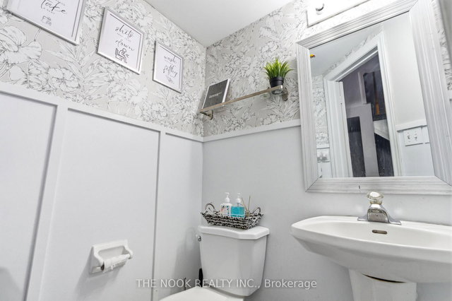 119 Brownstone Crescent