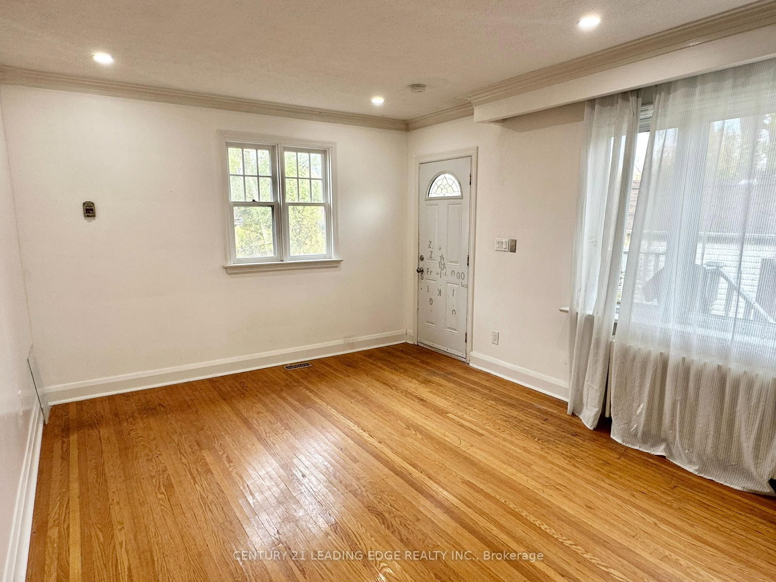 Detached House for lease at 51 Morningside Avenue, Toronto, Ontario, M1E 3C3 - Guildwood - MLS: E12837494