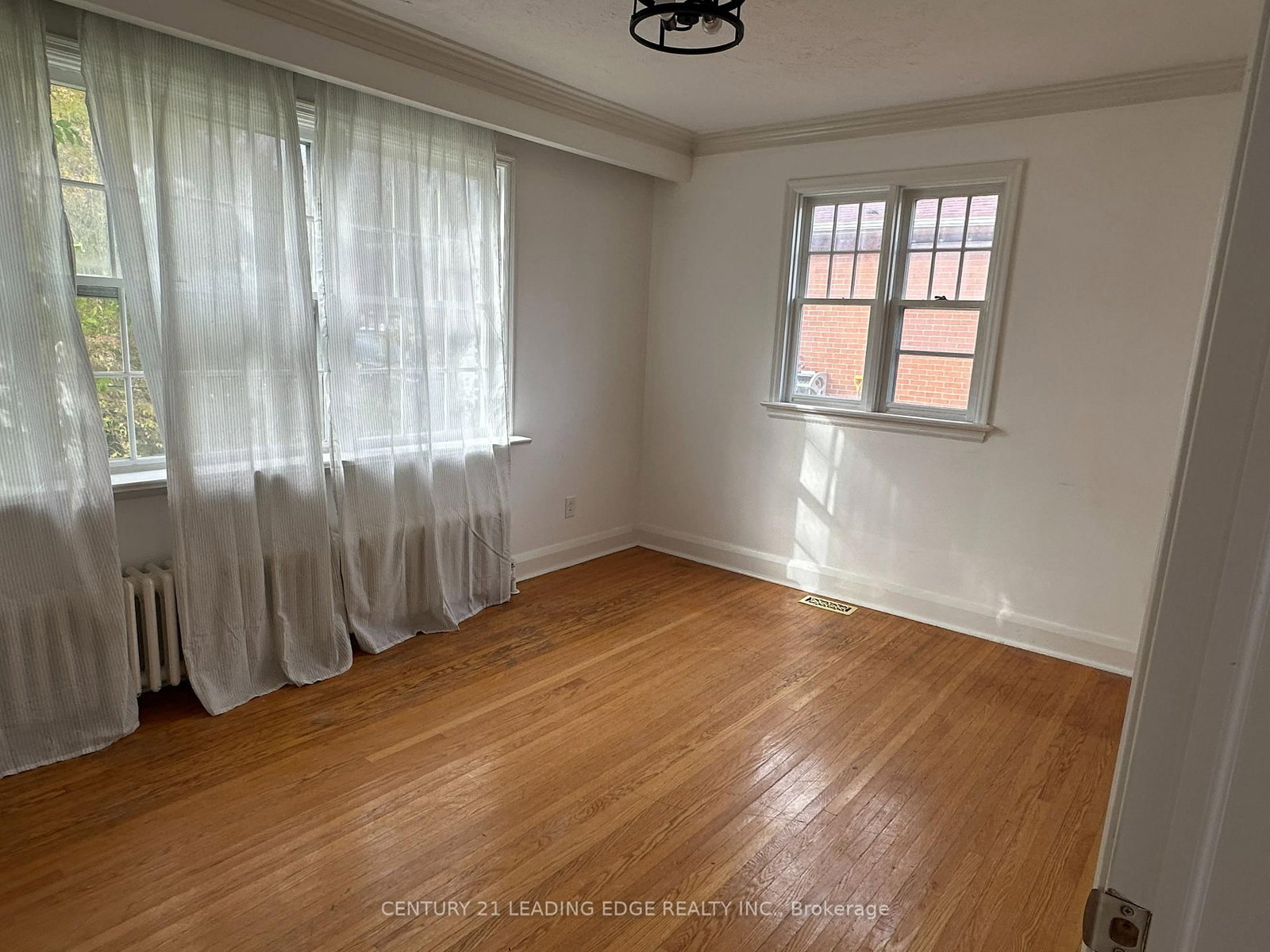 Detached House for lease at 51 Morningside Avenue, Toronto, Ontario, M1E 3C3 - Guildwood - MLS: E12837494