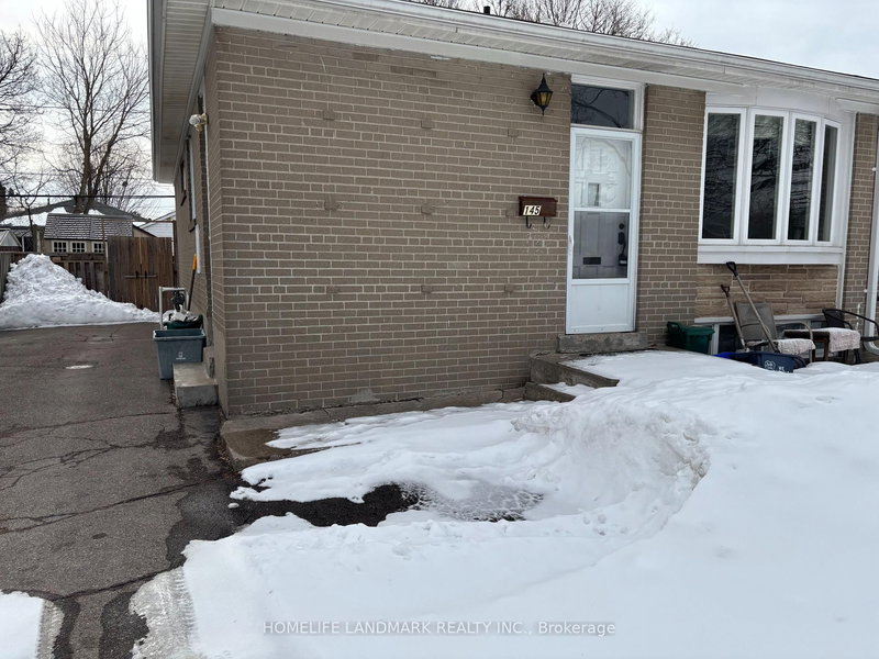 ( Main Floor ) - 145 Tulloch Dr, Ajax, L1S 2S7 | Image 2