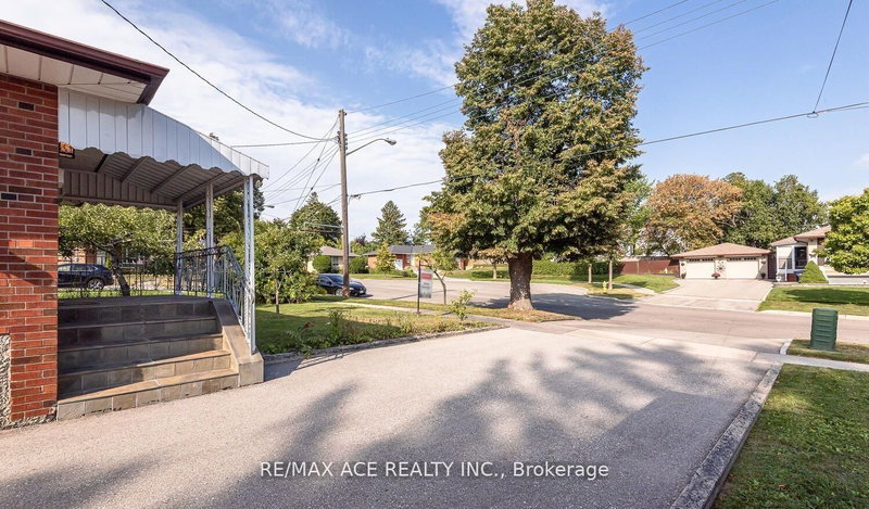 Bsmt - 12 Richome Crt, Toronto, M1K 2Y1 | Image 2