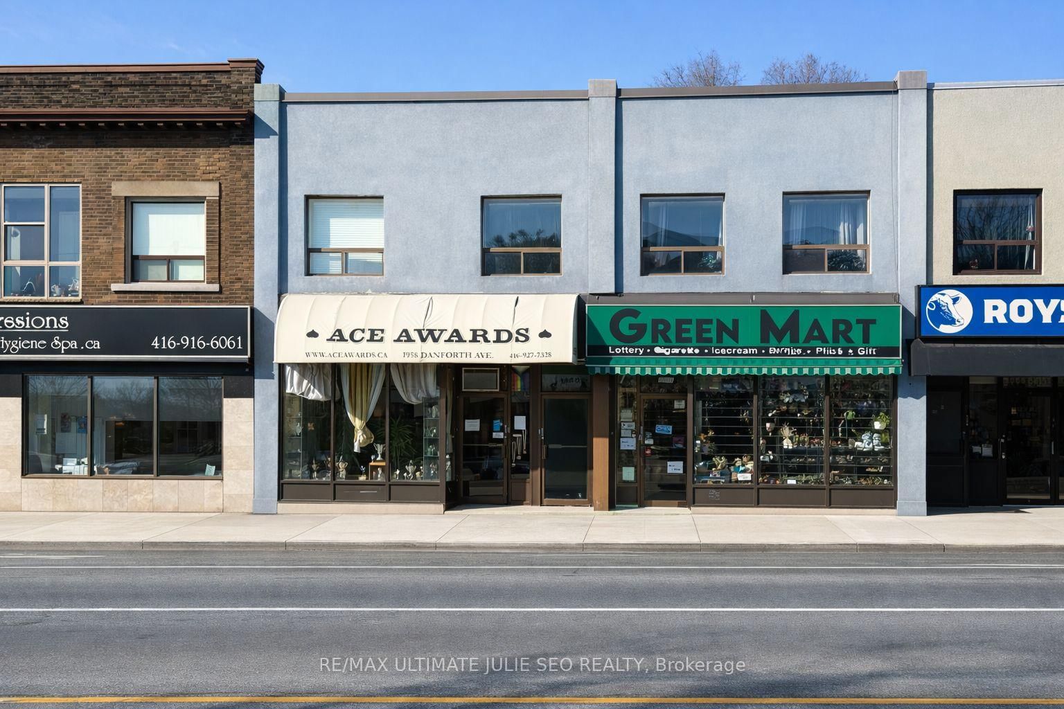 1958 DANFORTH Avenue