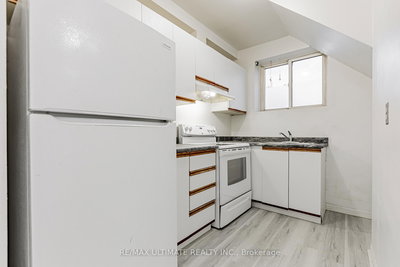 4 - 996 Queen St | Toronto | Image