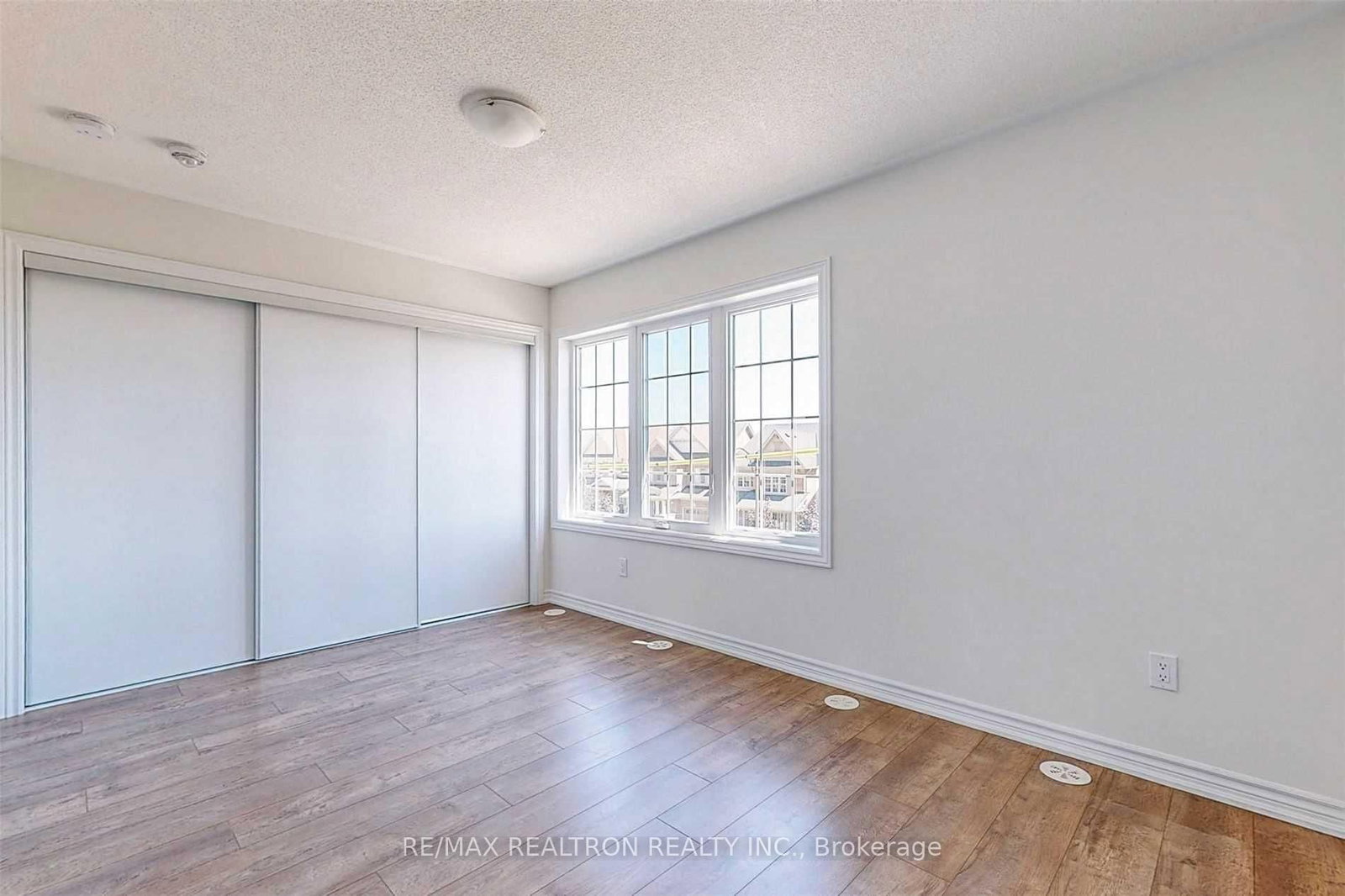 Townhouse for sale at 73-203 Royal Northern Path, Oshawa, Ontario, L1L 0R6 - Windfields - MLS: E12839298