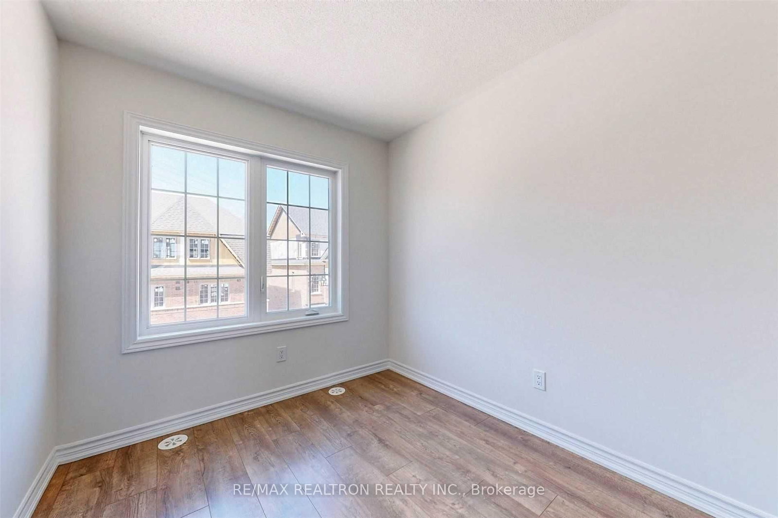 Townhouse for sale at 73-203 Royal Northern Path, Oshawa, Ontario, L1L 0R6 - Windfields - MLS: E12839298