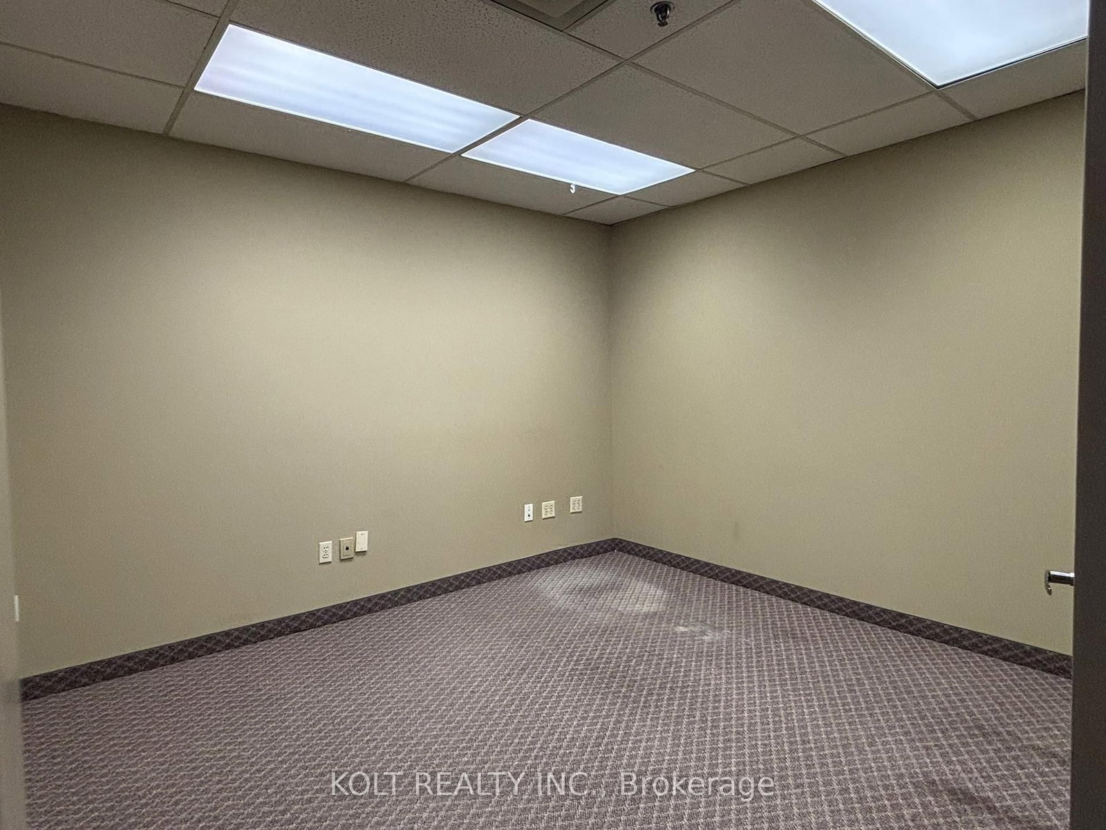 465 Milner Avenue, Unit 4 - Photo 9