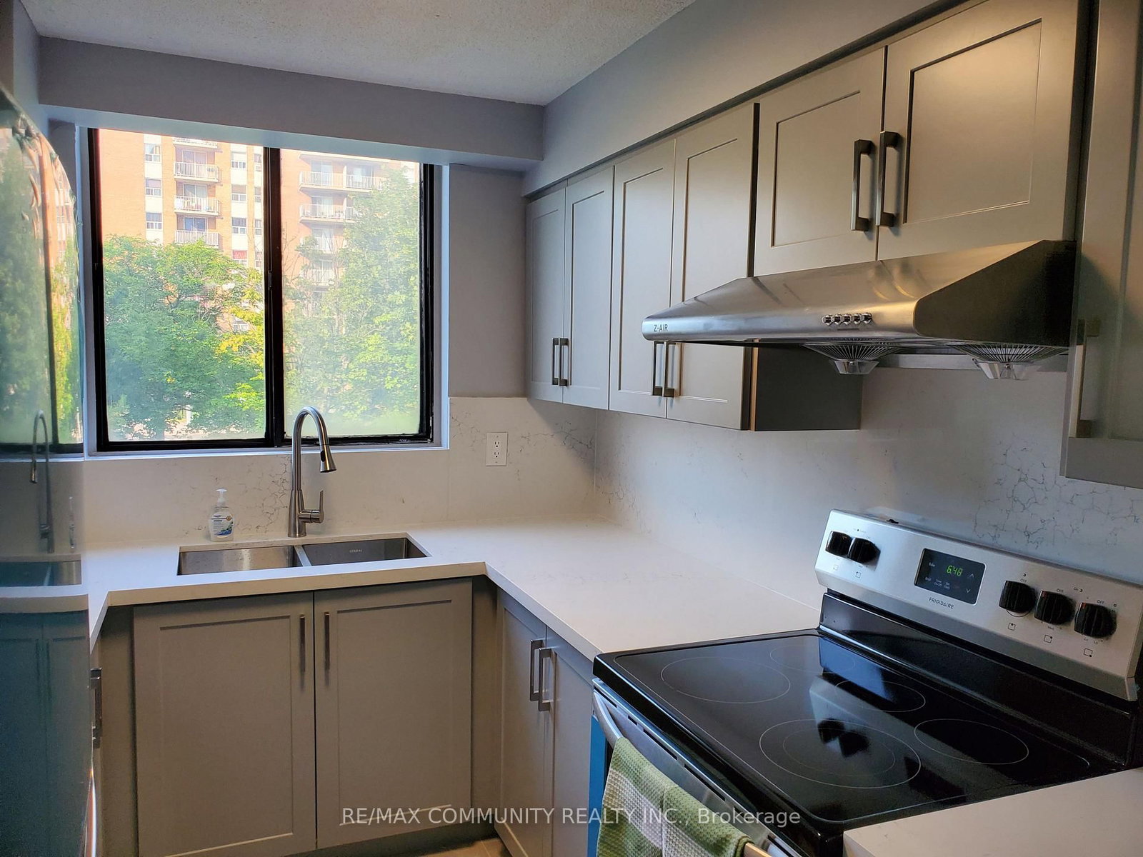 Condo for lease at 205-10 Tapscott Road, Toronto, Ontario, M1B 3L9 - Malvern - MLS: E12839784