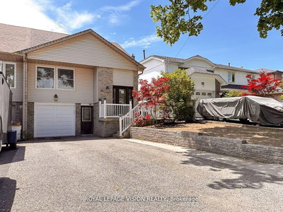 32 Goldring Dr | Whitby | Image