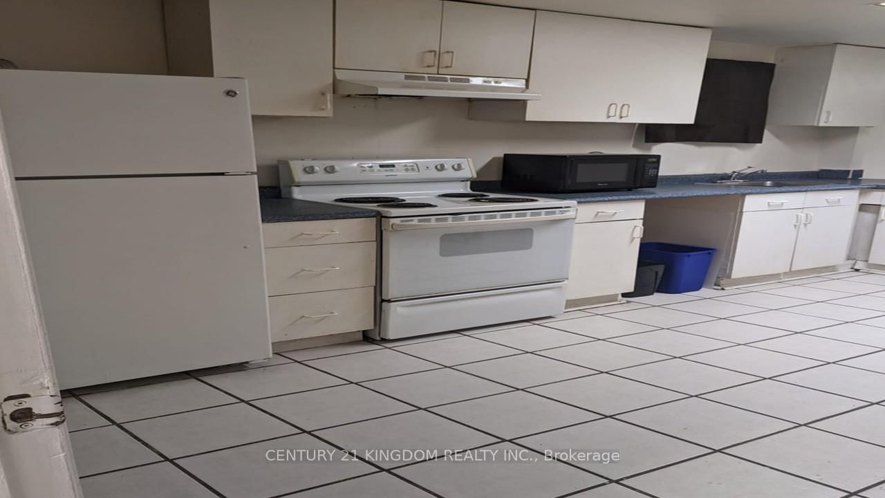 Detached House for lease at Basement-10 Shoreview Drive, Toronto, Ontario, M1E 3R2 - West Hill - MLS: E12840904