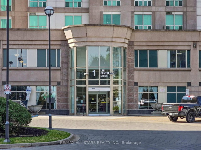 2315 - 1 Lee Centre Drive