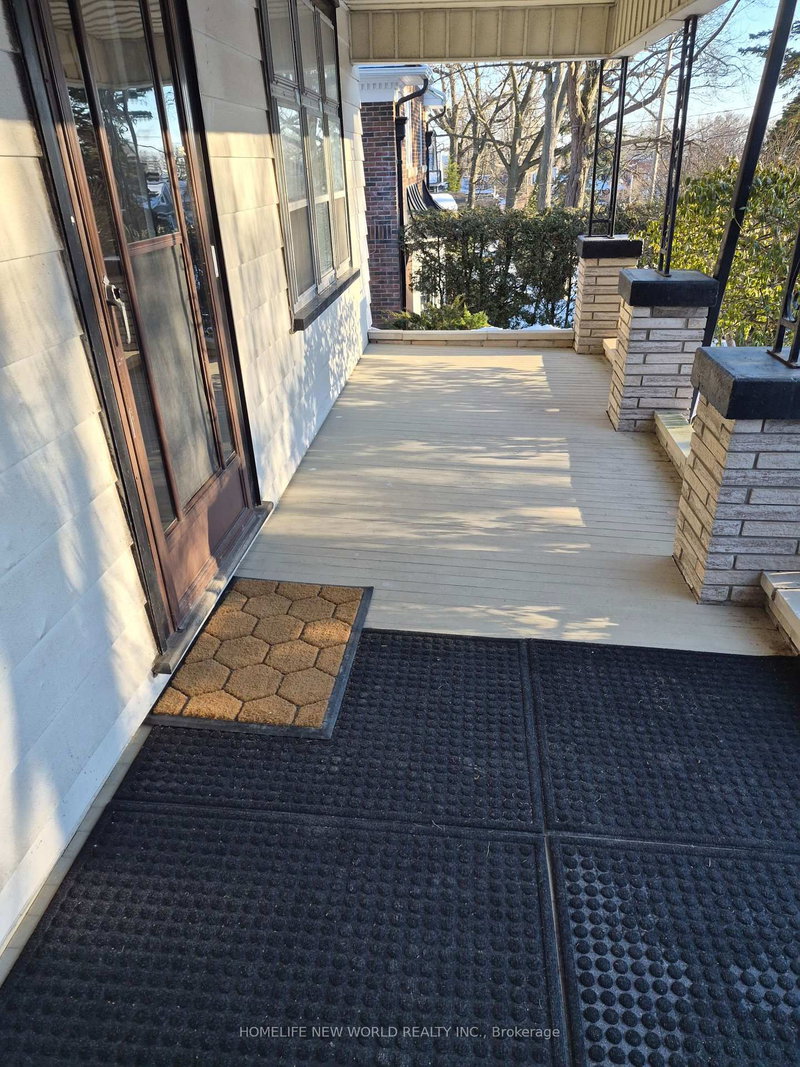 2nd floor - 37 Kingswood Rd, Toronto, M4E 3N4 | Image 3