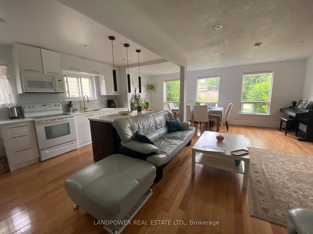 Main Floor - 898 Reytan Boulevard