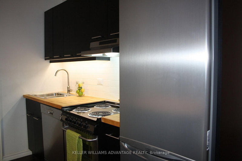 B - 242 Highfield Rd, Toronto, M4L 2V5 | Image 3