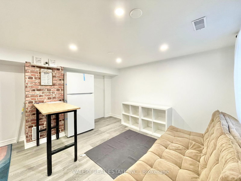 2 - 52 Glenridge Rd, Toronto, M1M 1A8 | Image 3