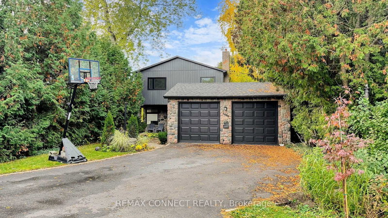 1406 Old Forest Rd, Pickering, L1V 1N7 | Image 2