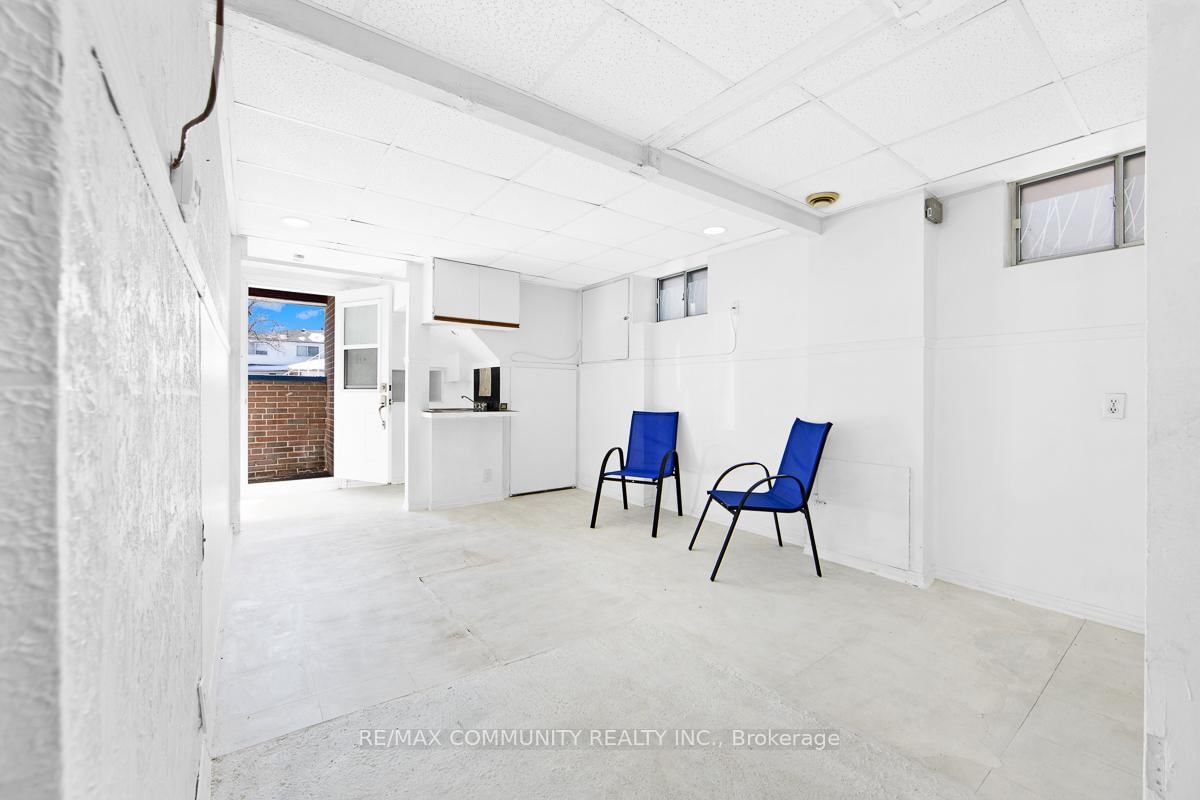 Listing Image 20
