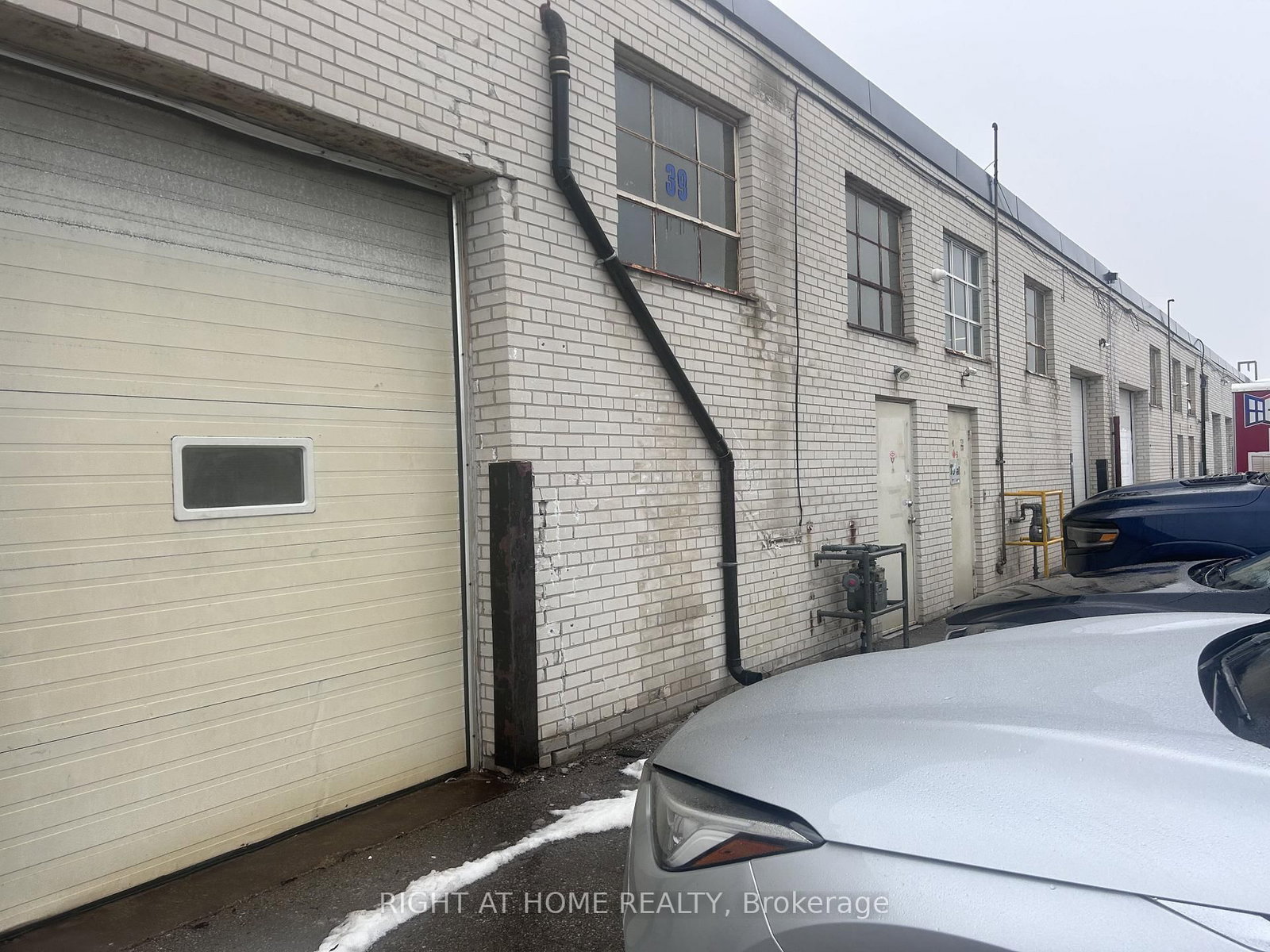 41-43 Estate Drive - Photo 3