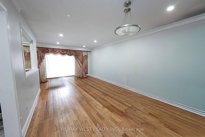 812 Kennedy Road