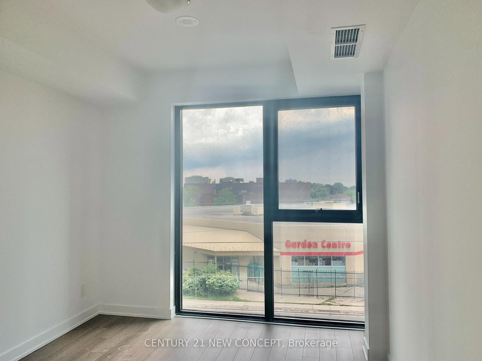 Condo for lease at 512-2799 Kingston Road, Toronto, Ontario, M1M 0E3 - Cliffcrest - MLS: E12843426