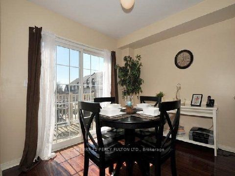 18 - 735 Sheppard Avenue