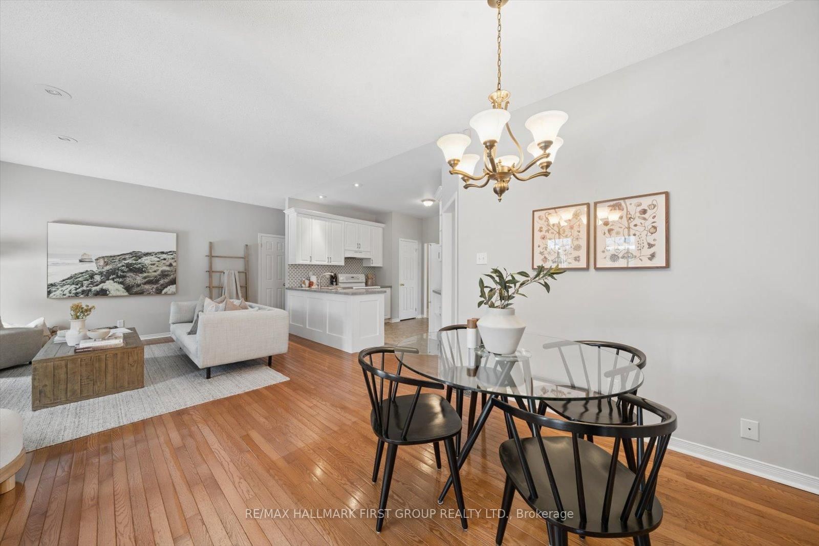 Detached House for sale at 83 Auburn Lane, Clarington, Ontario, L1E 2E9 - Courtice - MLS: E12844872